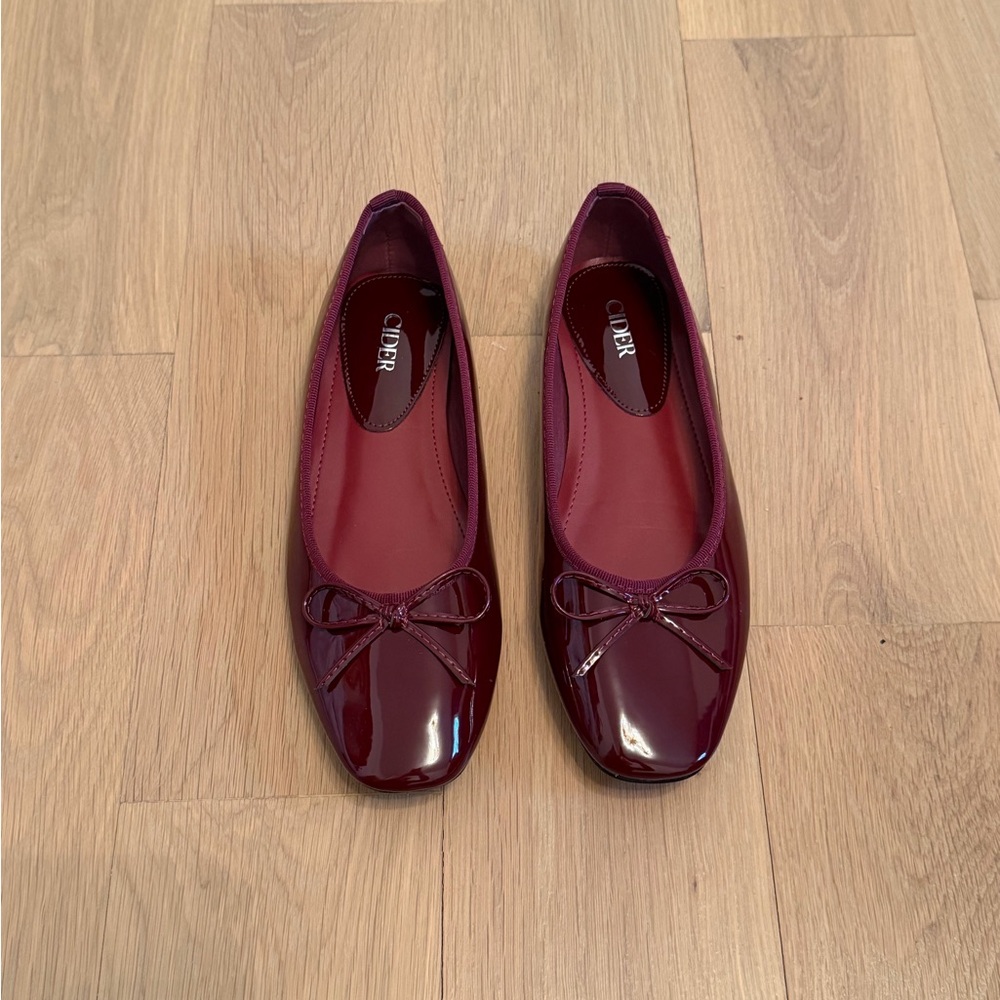CIDER Burgundy Patent Ballet Flats – BRAND NEW - Picture 3 of 5
